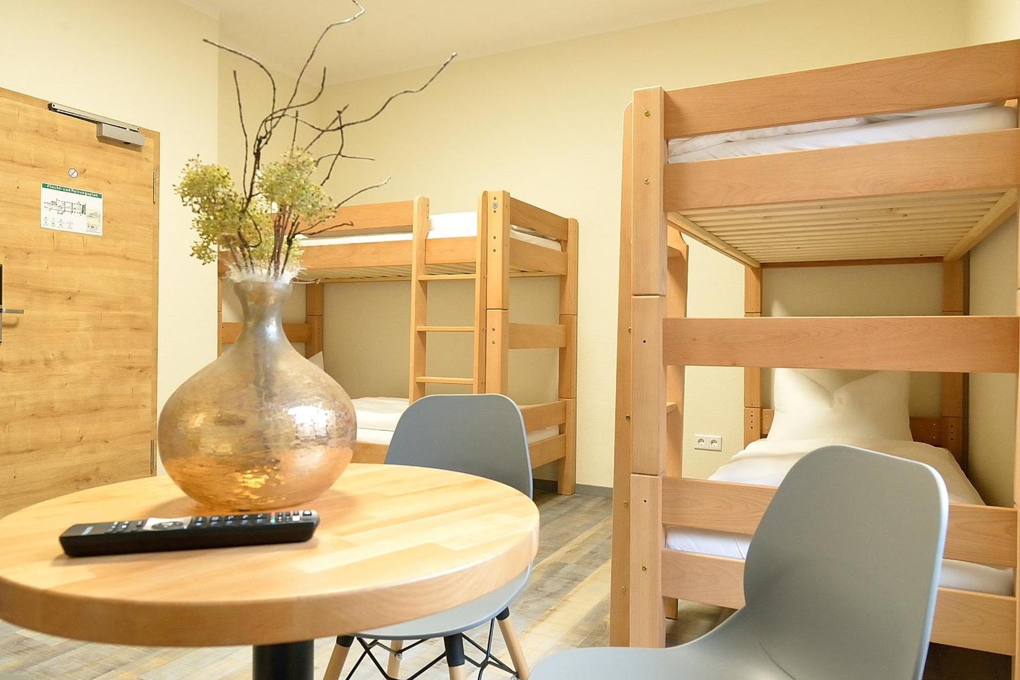 אייזנבאך Hostel & Pension Alte Brauerei מראה חיצוני תמונה
