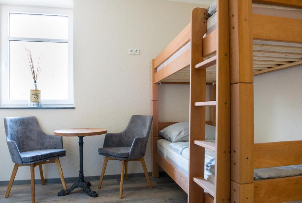 אייזנבאך Hostel & Pension Alte Brauerei מראה חיצוני תמונה
